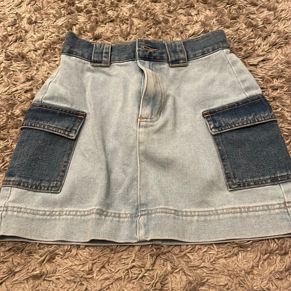 Color block skirt